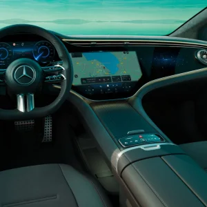 Mercedes benz eqe inside