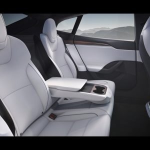 Tesla Model S realecar Photo 2